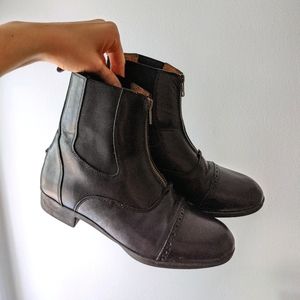 Black Leather Zip Up Chelsea Equestrian Boots